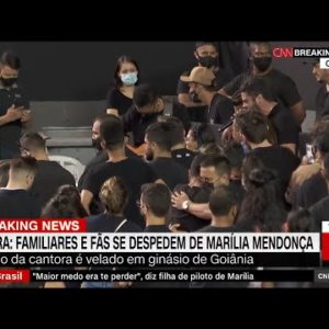 Dupla sertaneja Henrique e Juliano presta homenagem a Marília Mendonça | CNN Sábado