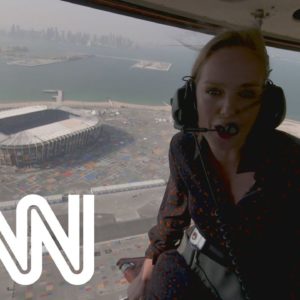 Repórter da CNN sobrevoa estádios do Catar | CNN PRIME TIME