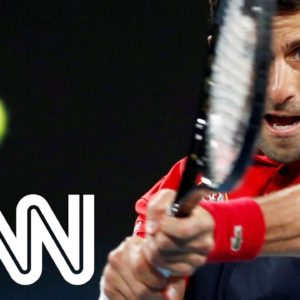 Djokovic volta aos treinos após vencer recurso para ficar na Austrália | CNN PRIME TIME