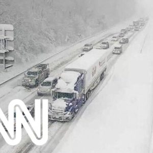 Nevasca cancela mais de dois mil voos nos EUA | VISÃO CNN