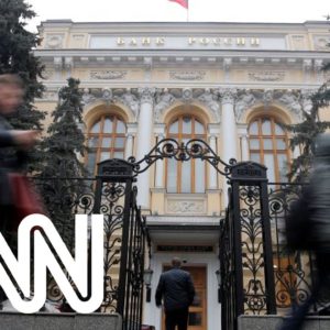 Europa e EUA anunciam que bancos russos estão fora do sistema Swift | CNN DOMINGO