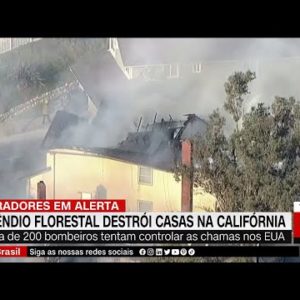 Incêndio florestal destrói casas na Califórnia | LIVE CNN