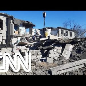 Ataque à capital Kiev atinge residências e uma fábrica na Ucrânia | CNN PRIME TIME