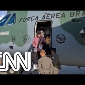 Brasileiros resgatados na Polônia chegam ao país | NOVO DIA