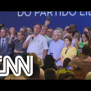 Ninguém pode acusar governo de censura, diz Bolsonaro | CNN DOMINGO