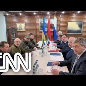 Terceira reunião entre Rússia e Ucrânia tem "pequeno avanço" sobre corredores humanitários
