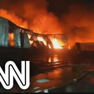 Incêndio atinge galpão perto do aeroporto de Guarulhos | JORNAL DA CNN