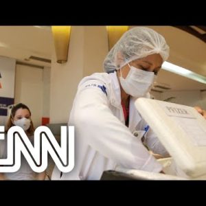 Ministério da Saúde libera 4ª dose da vacina contra a Covid-19 para maiores de 60 anos | LIVE CNN