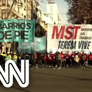Entenda a crise econômica vivida pela Argentina | LIVE CNN