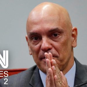 Moraes sinaliza limites ao assinar texto sobre coronel | CNN 360°