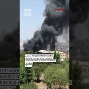 #Shorts - Explosões atingem depósito de fogos de artifício em shopping na Armênia