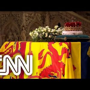 Caixão da rainha Elizabeth II chegará ao Palácio de Buckingham nesta terça-feira (13) | LIVE CNN