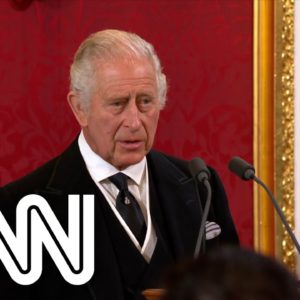 Charles III cita "reinado inigualável" de Elizabeth II | CNN SÁBADO