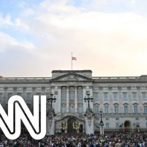 Comoção toma conta do Palácio de Buckingham | CNN PRIME TIME