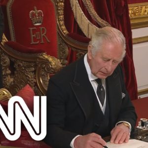 Charles III é oficialmente proclamado rei em cerimônia em Londres | AGORA CNN