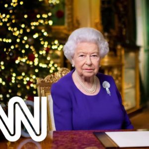 Países podem abandonar monarquia com morte de Elizabeth II, afirma professora | CNN DOMINGO