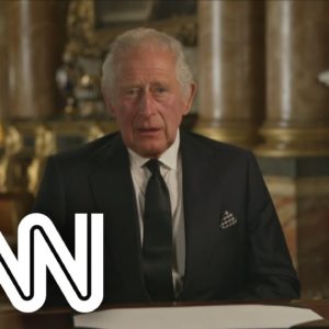 Saiba como foi o primeiro dia do reinado de Charles III | AGORA CNN