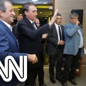 Borges: Bolsonaro sabe fazer esses atos teatrais | LIVE CNN