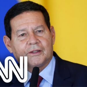 Mourão pede a Bolsonaro que fale com "seu povo" durante evento no Rio | CNN DOMINGO