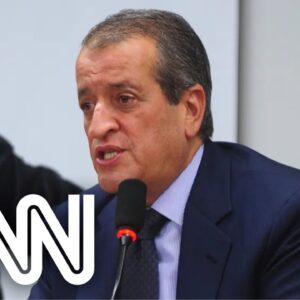 "Bolsonaro vai dar resposta a vocês", diz presidente do PL a apoiadores | LIVE CNN